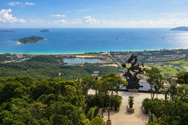 Yalong Bay